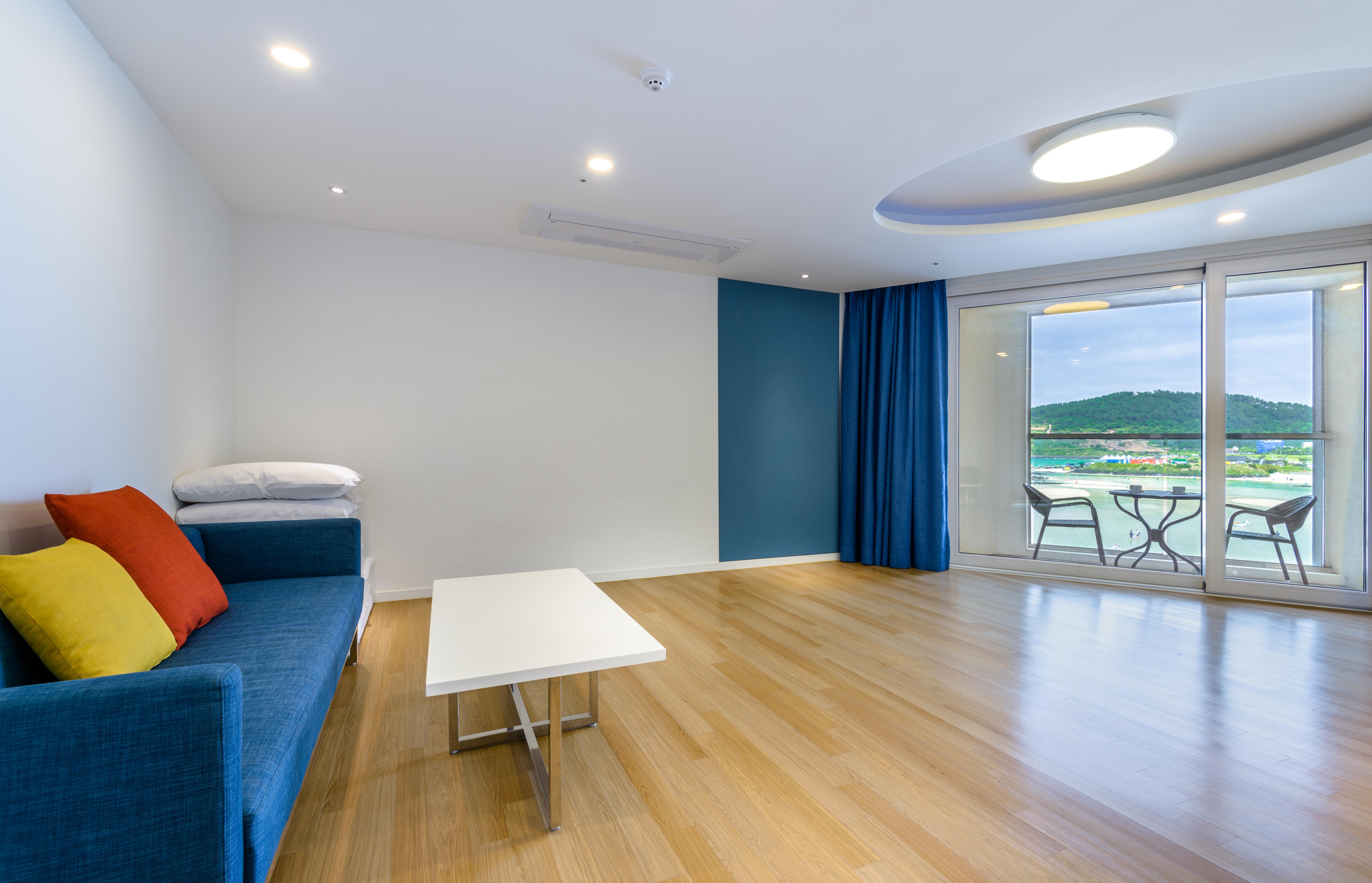 Aimi Jeju Beach Hotel Exterior photo